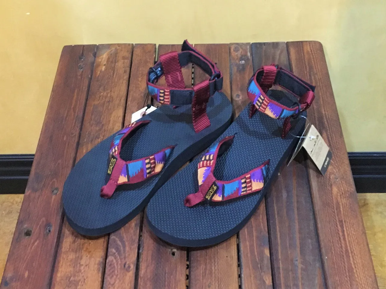 1004004 PRHB Teva Original Outdoor Sandal Peaks Rhubarb