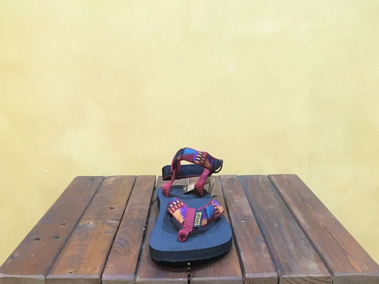 1004004 PRHB Teva Original Outdoor Sandal Peaks Rhubarb