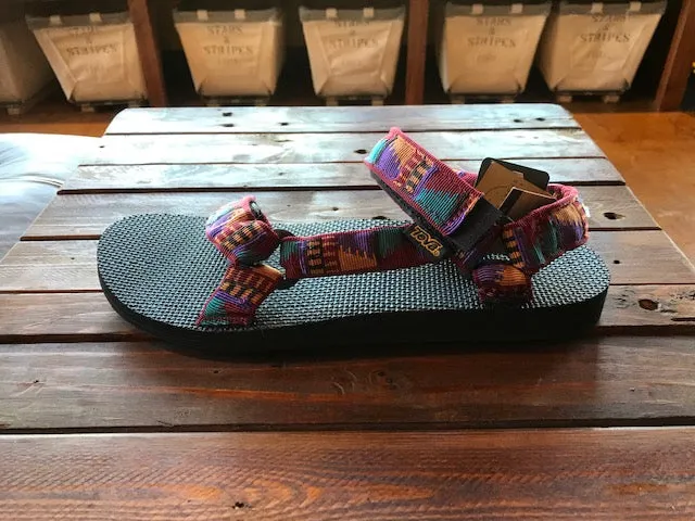1004006 PRHB Teva Original Universal Sandal Peaks Rhubarb
