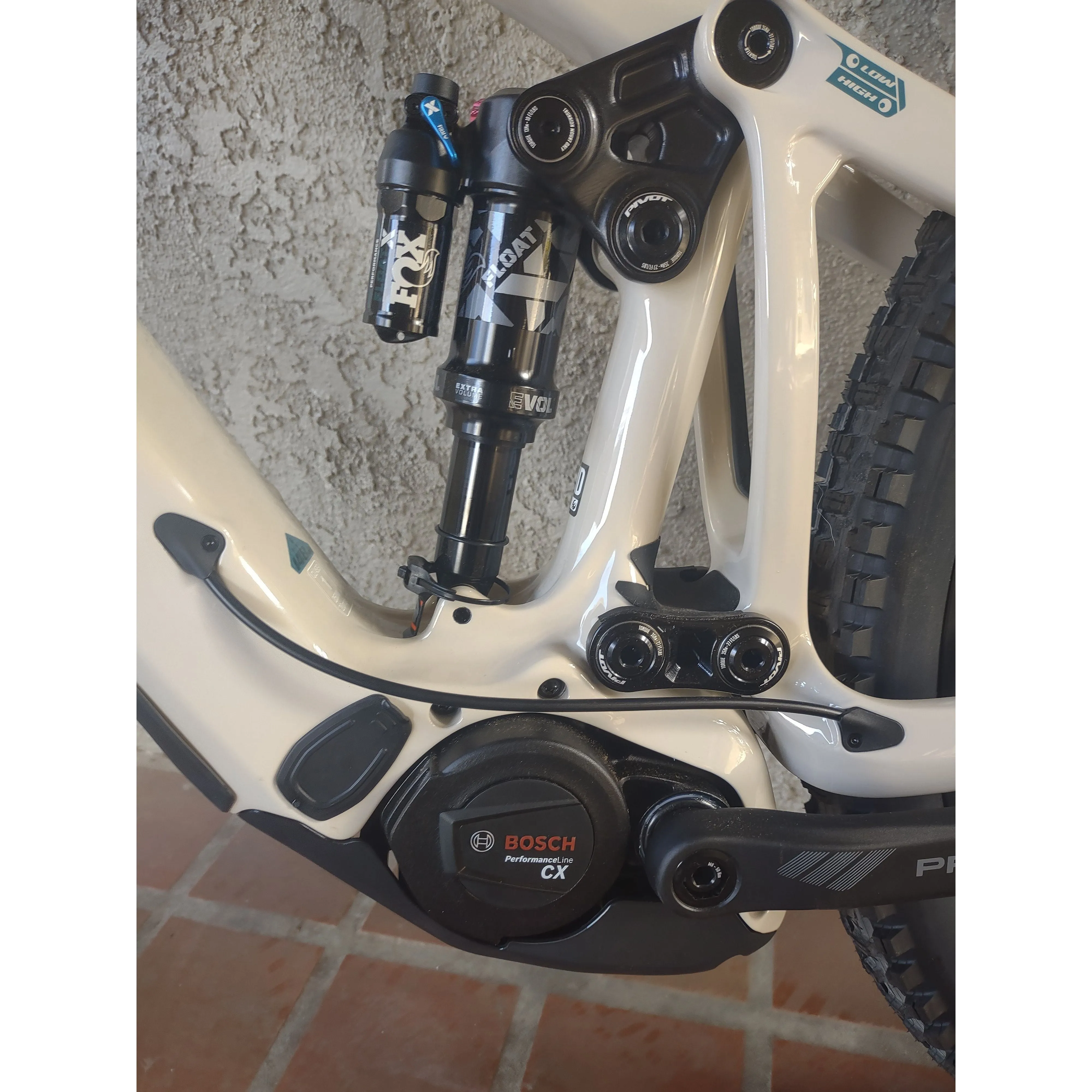 2024 Pivot Shuttle AM Ride SLX/ XT, Alloy Wheels, Factory Fork Upgrade