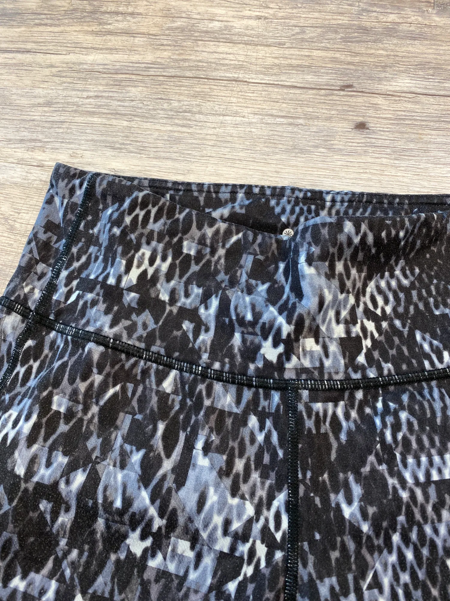 Athleta Athletic Pants Size Small