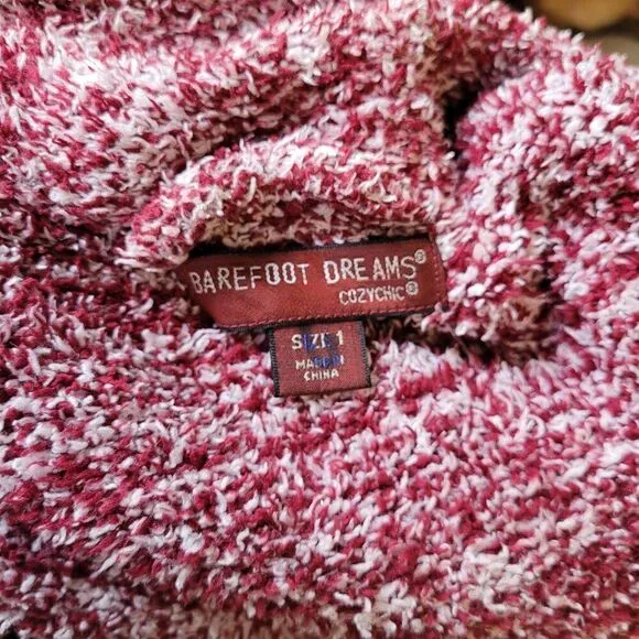 Barefoot dreams cozy chic heathered merlot color