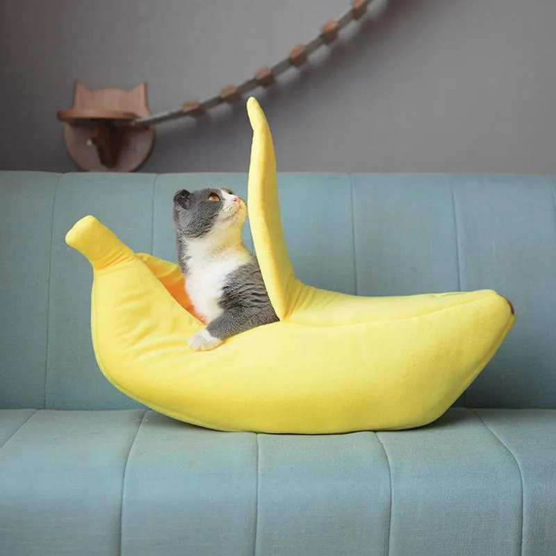 Cozy Banana Pet Bed