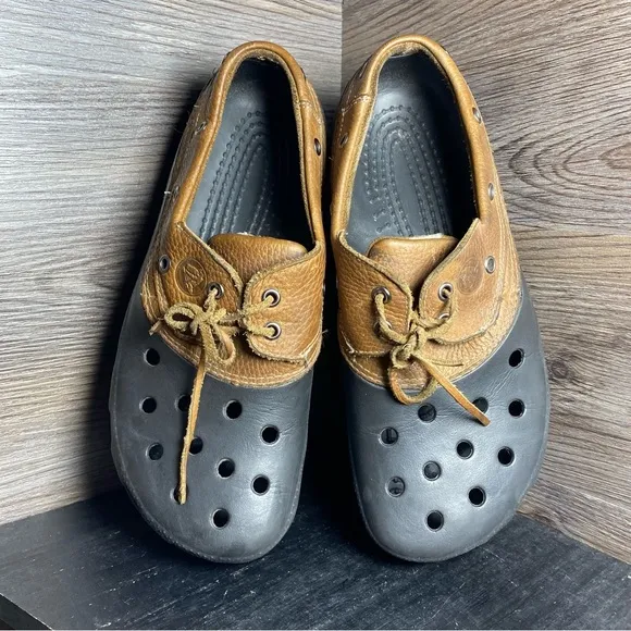 Crocs islander pit crew black brown sandals