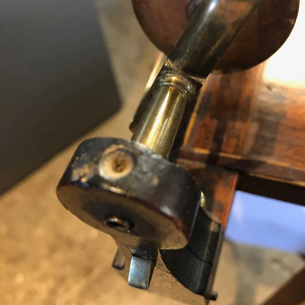 Fine English John Planta Sheraton John Planta Inlaid Mahogany Spinning Wheel