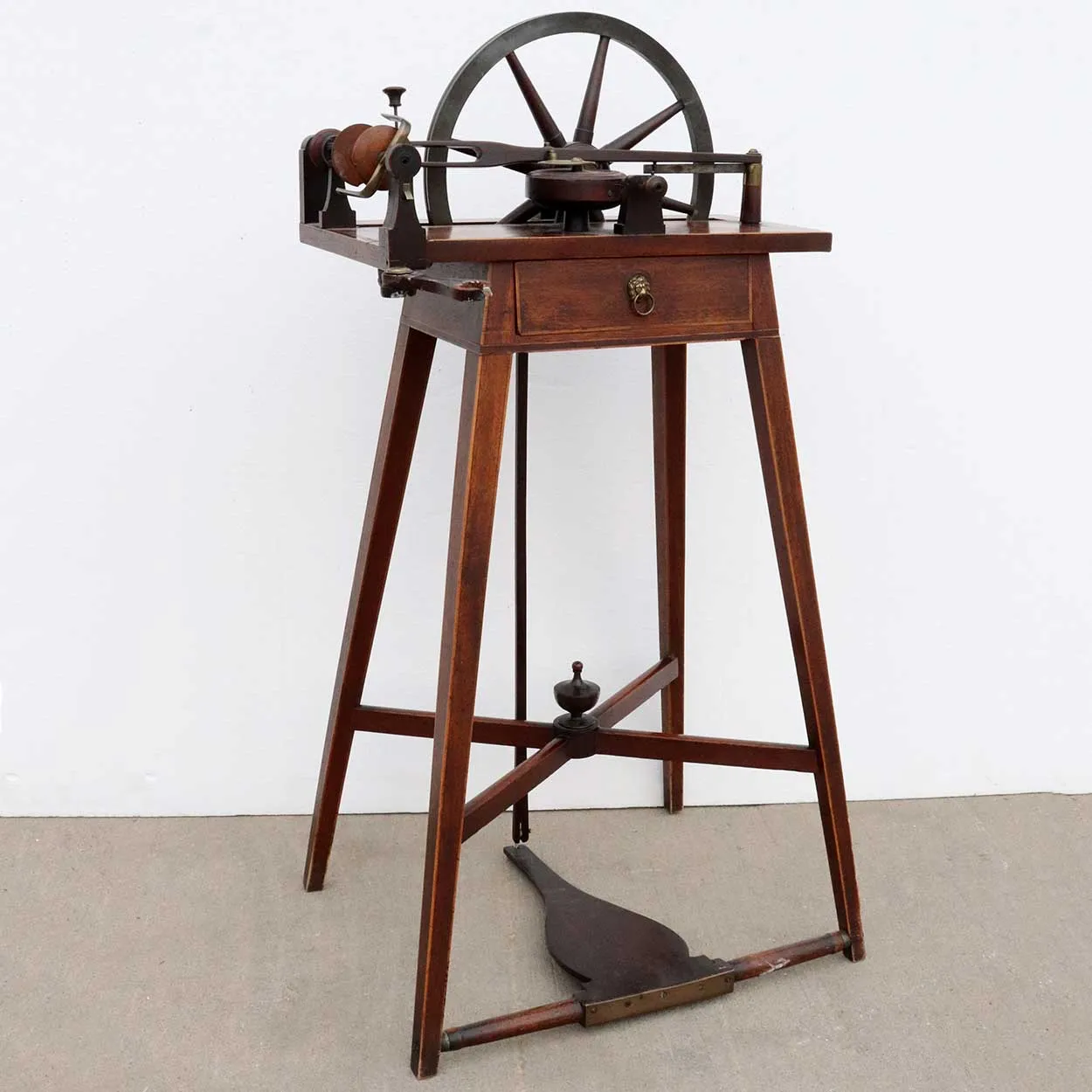 Fine English John Planta Sheraton John Planta Inlaid Mahogany Spinning Wheel