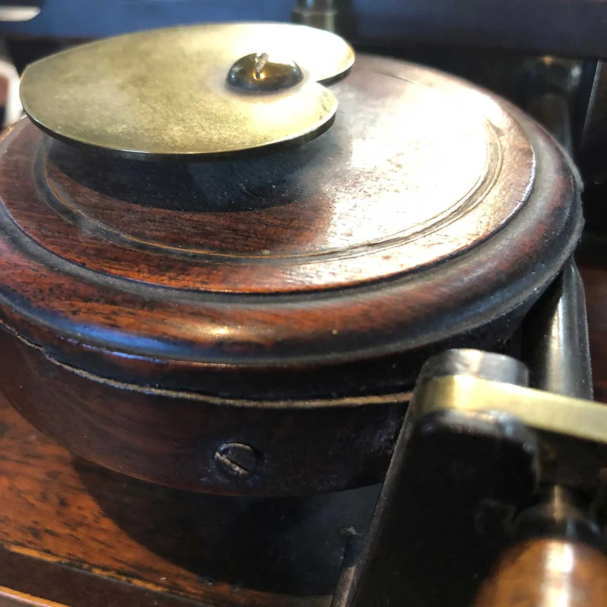 Fine English John Planta Sheraton John Planta Inlaid Mahogany Spinning Wheel