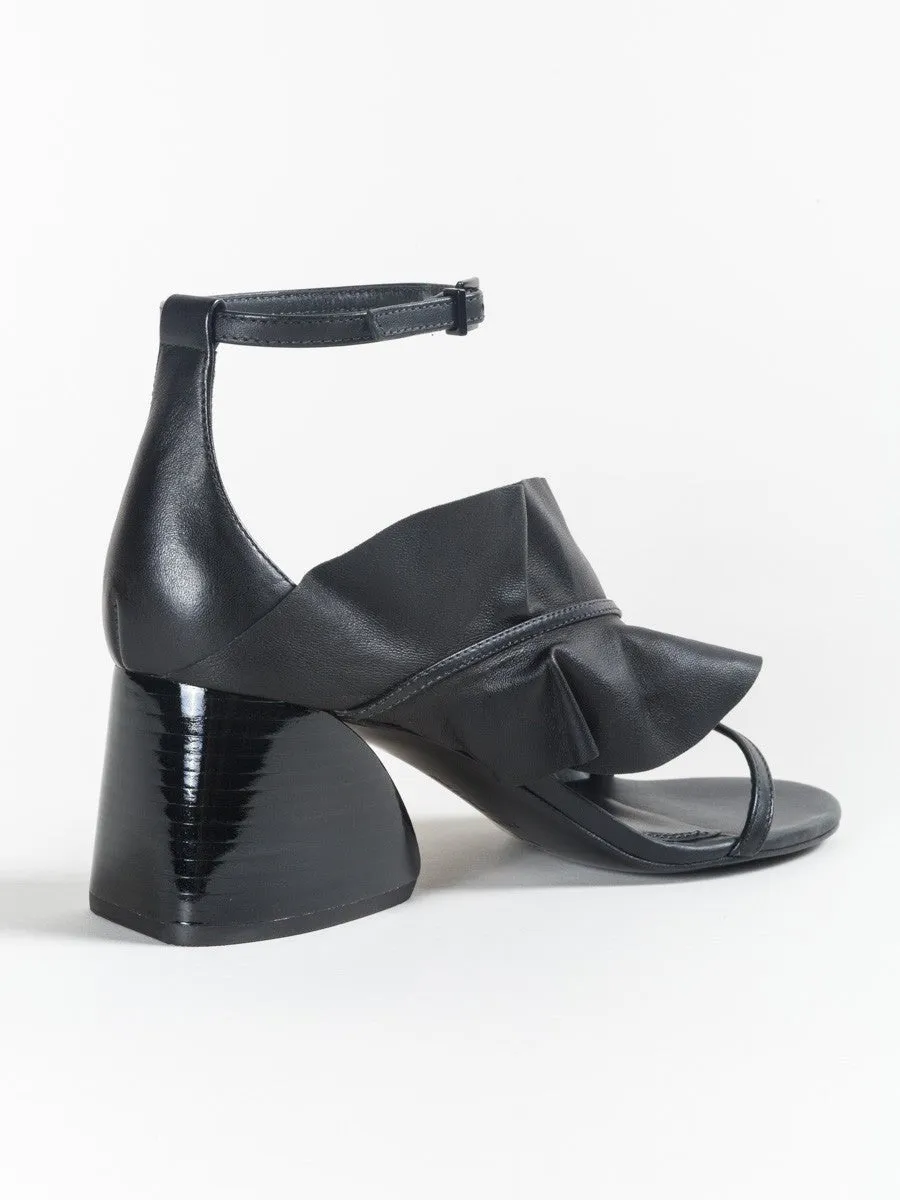 kiah ruffle heel