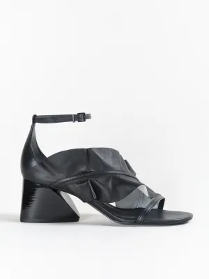 kiah ruffle heel