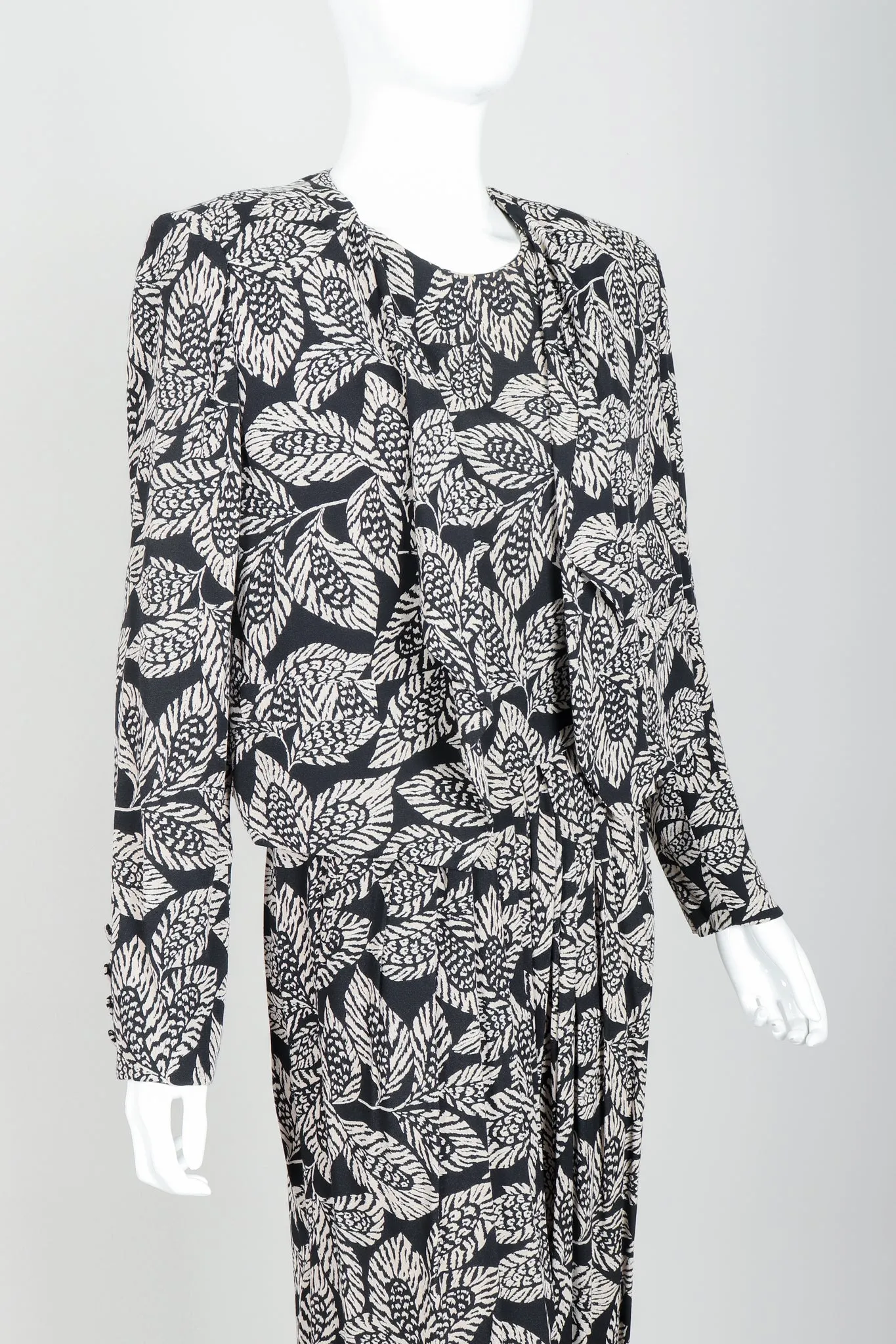 Leaf Print Jacket, Tank & Pant Ensemble