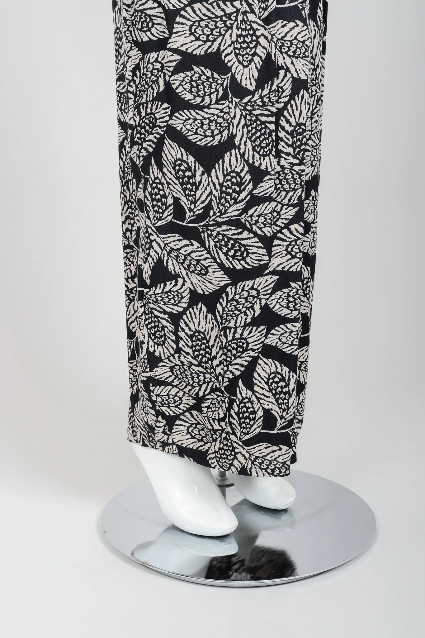 Leaf Print Jacket, Tank & Pant Ensemble
