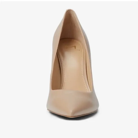 MARC FISHER LTD Sassie Pump in Light Natural