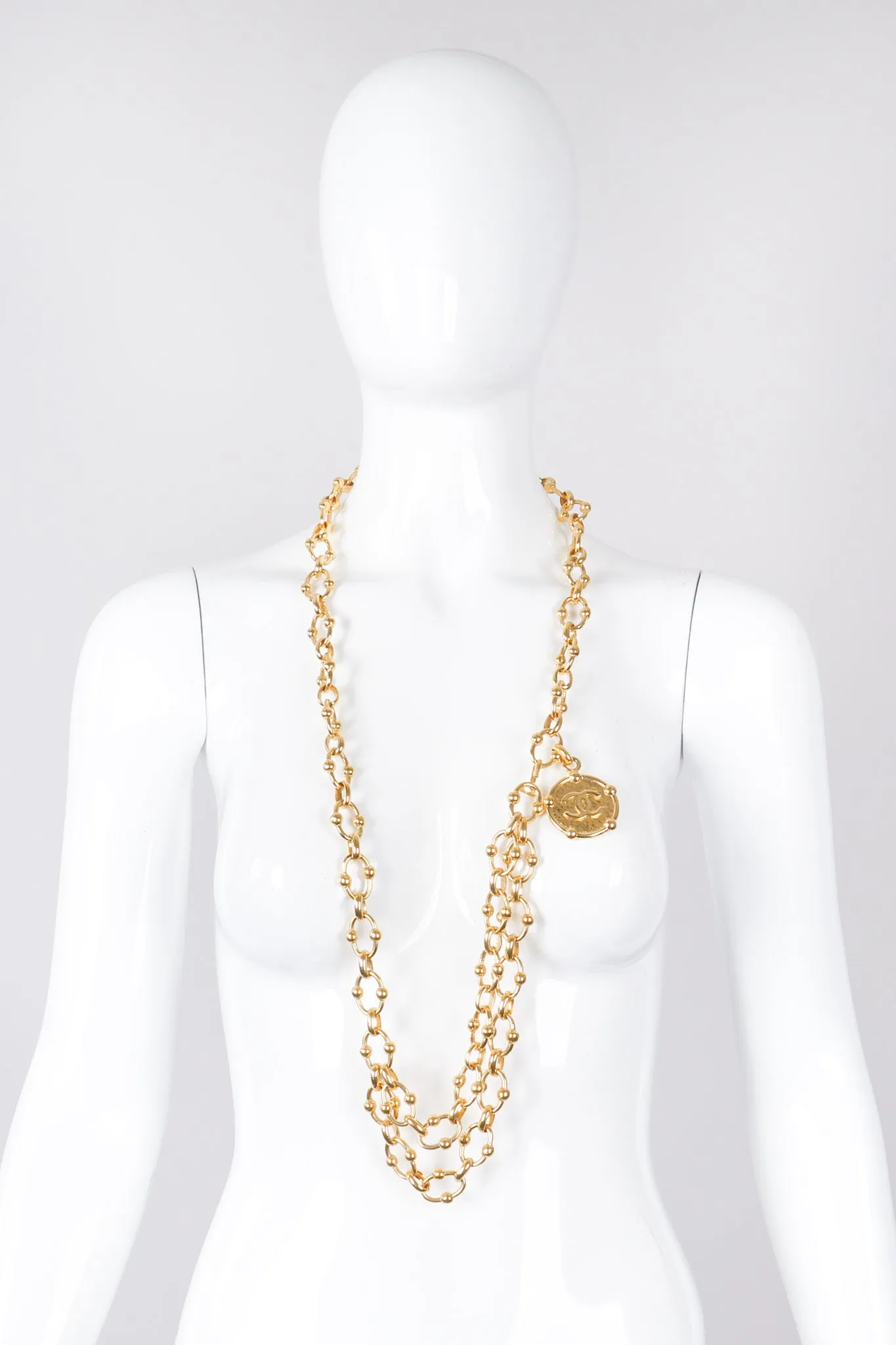 Medallion Link Chain Belt
