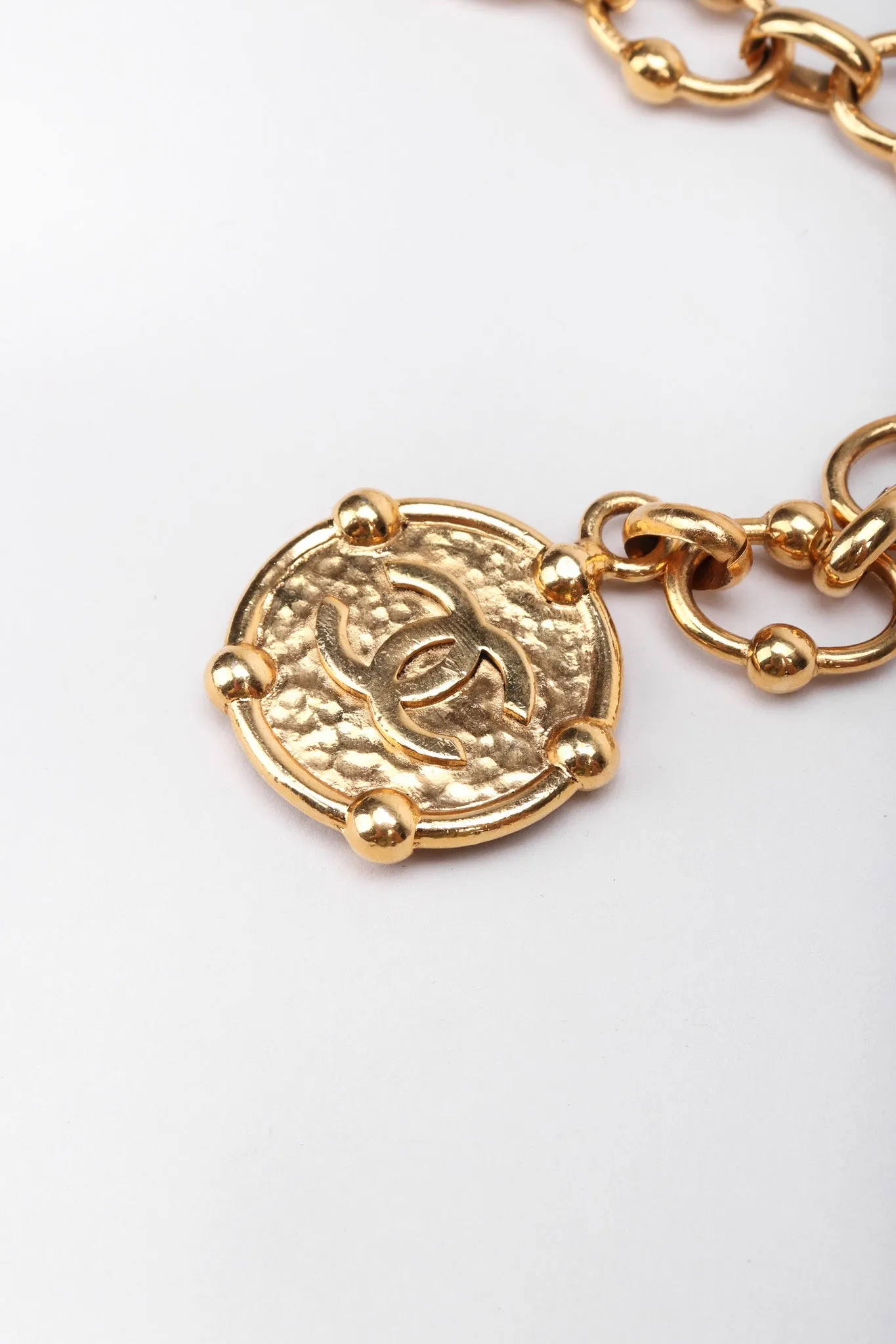 Medallion Link Chain Belt