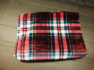 New Hometrends ultra cozy plush throw blanket, Plaid Red & Navy!
