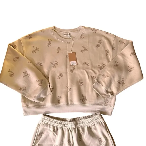 NWT Oat Collective Get Cozy Floral Matching Set - Size Medium - Sweatshirt &amp; Sho