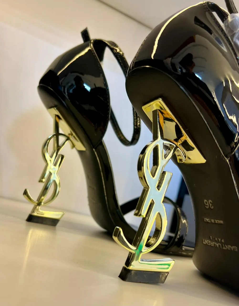 Opyum Sandals
