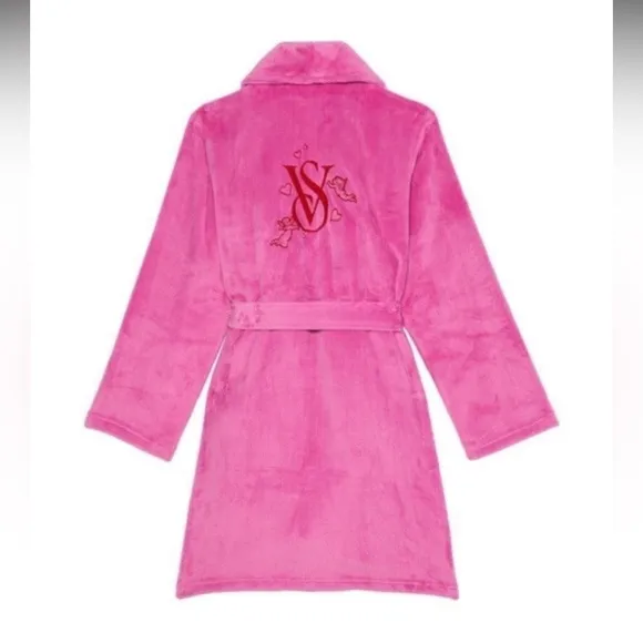 Robe Victoria’s Secret sexy cozy soft short robe size XS/S plush  pink peony🩷✨