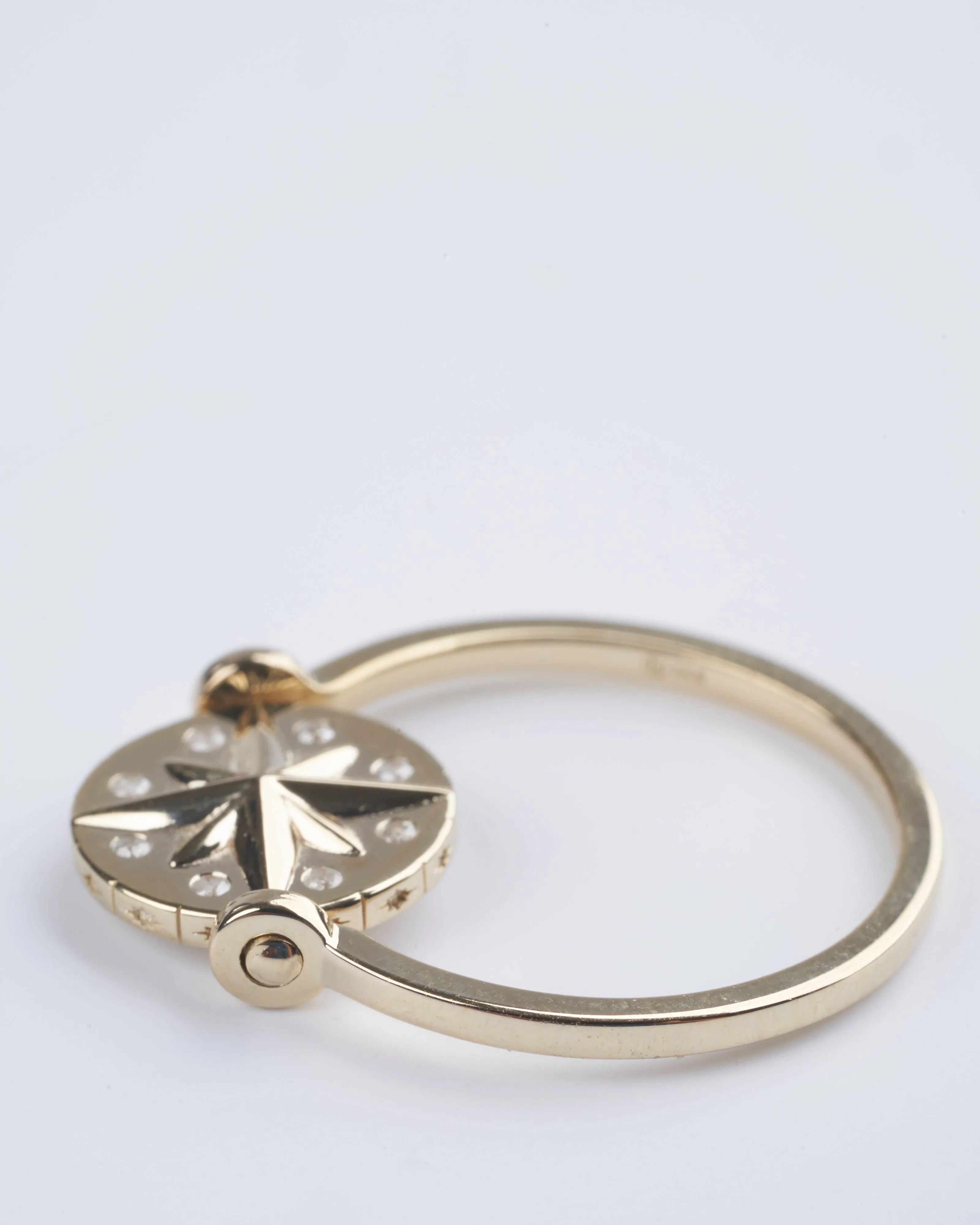 shooting star engraved flip ring