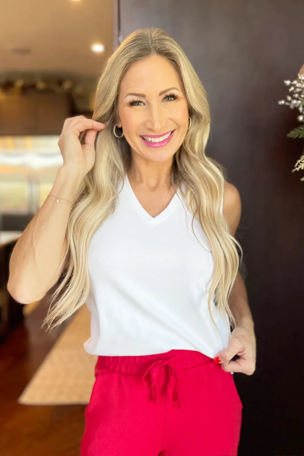Sleeveless V Neck Knit Top