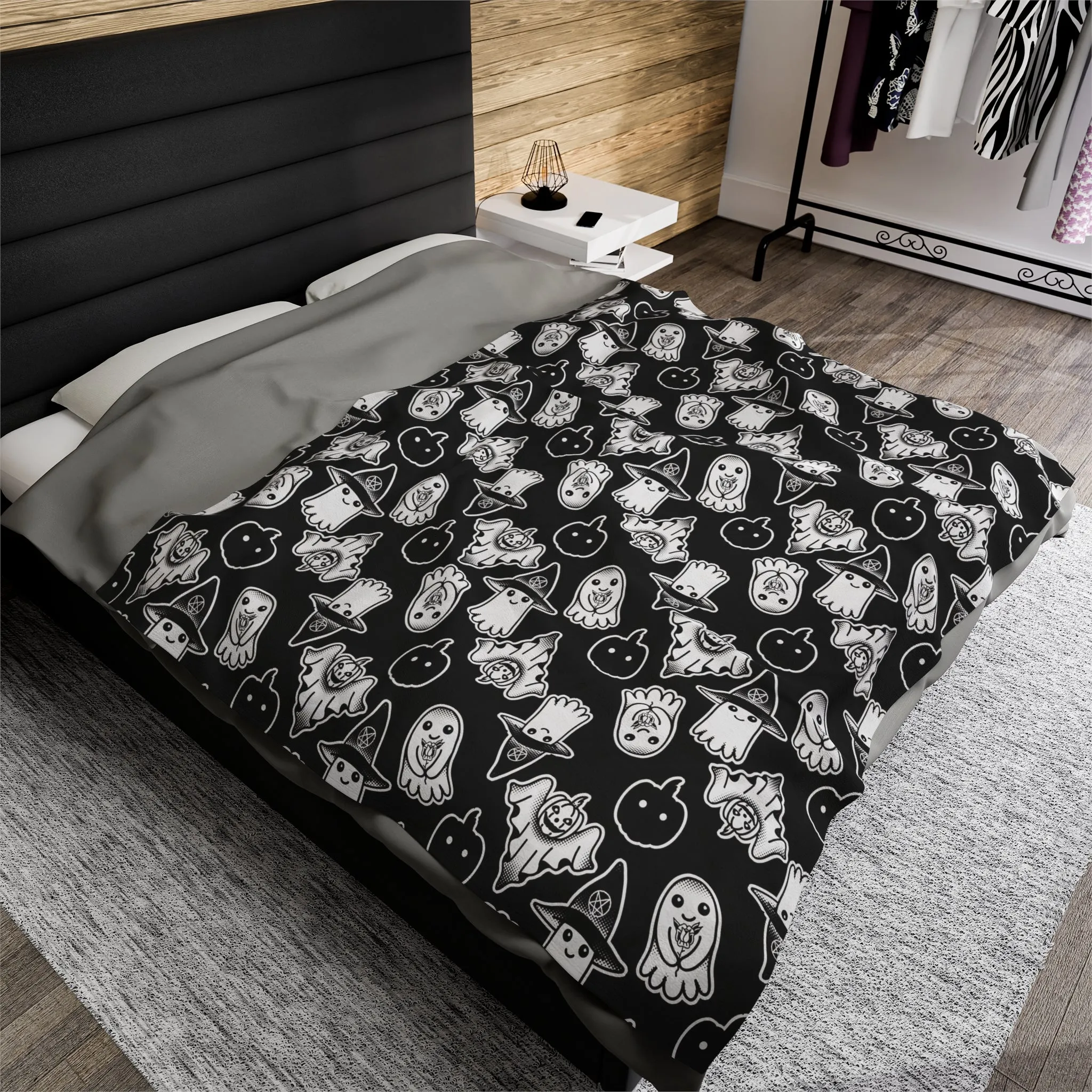 Spooky Ghosts Velveteen Plush Blanket