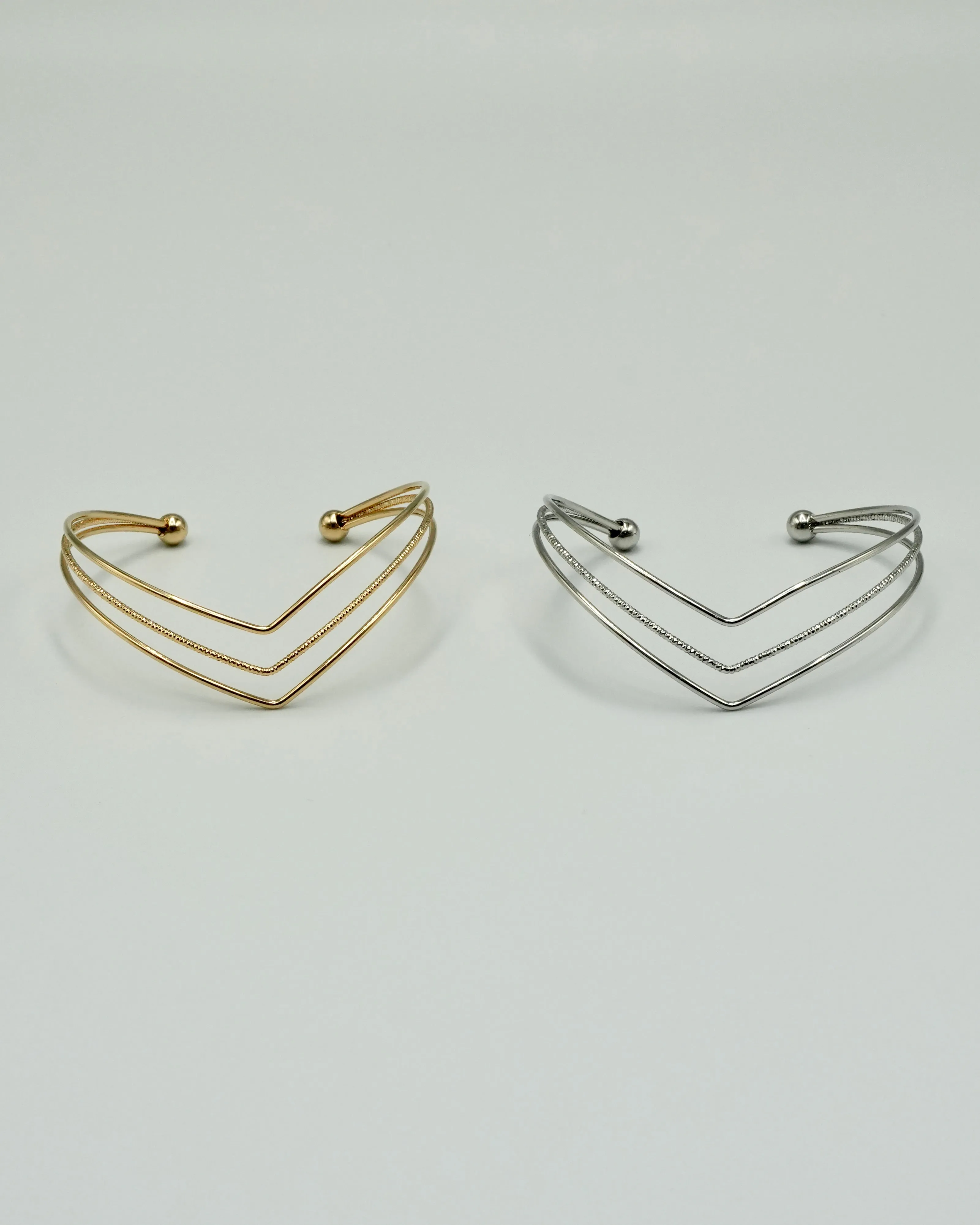 triple thin pointed bangle