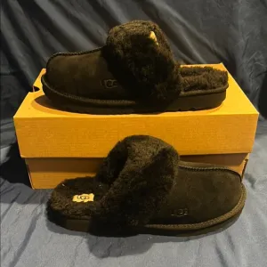 UGG- cozy II, BLK, 6 kids