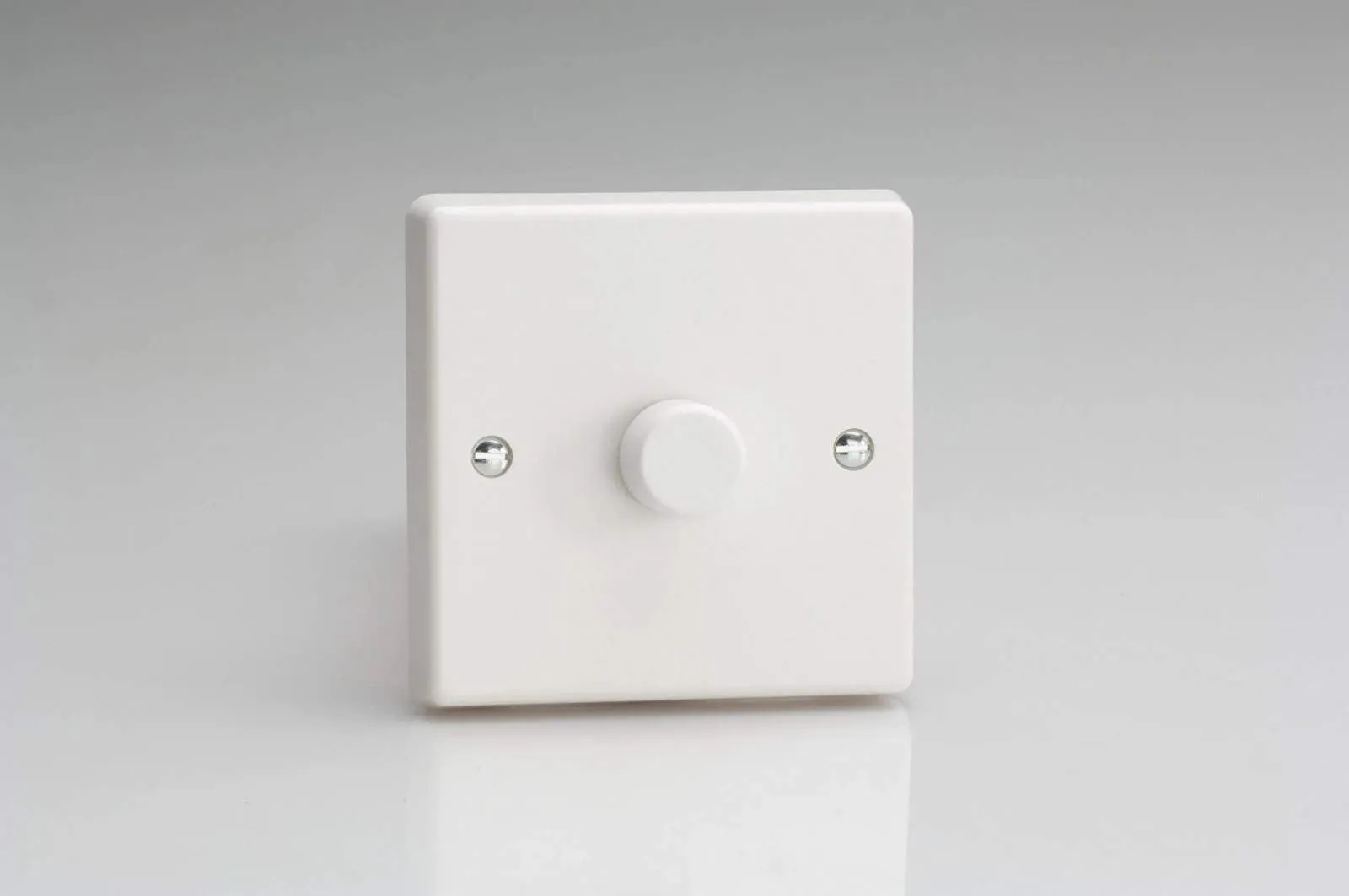 Varilight 1-Gang 1 or 2 Way Push-on/Push-off 400 Watt Low Voltage Intelligent Dimmer with Leading E IQP401W