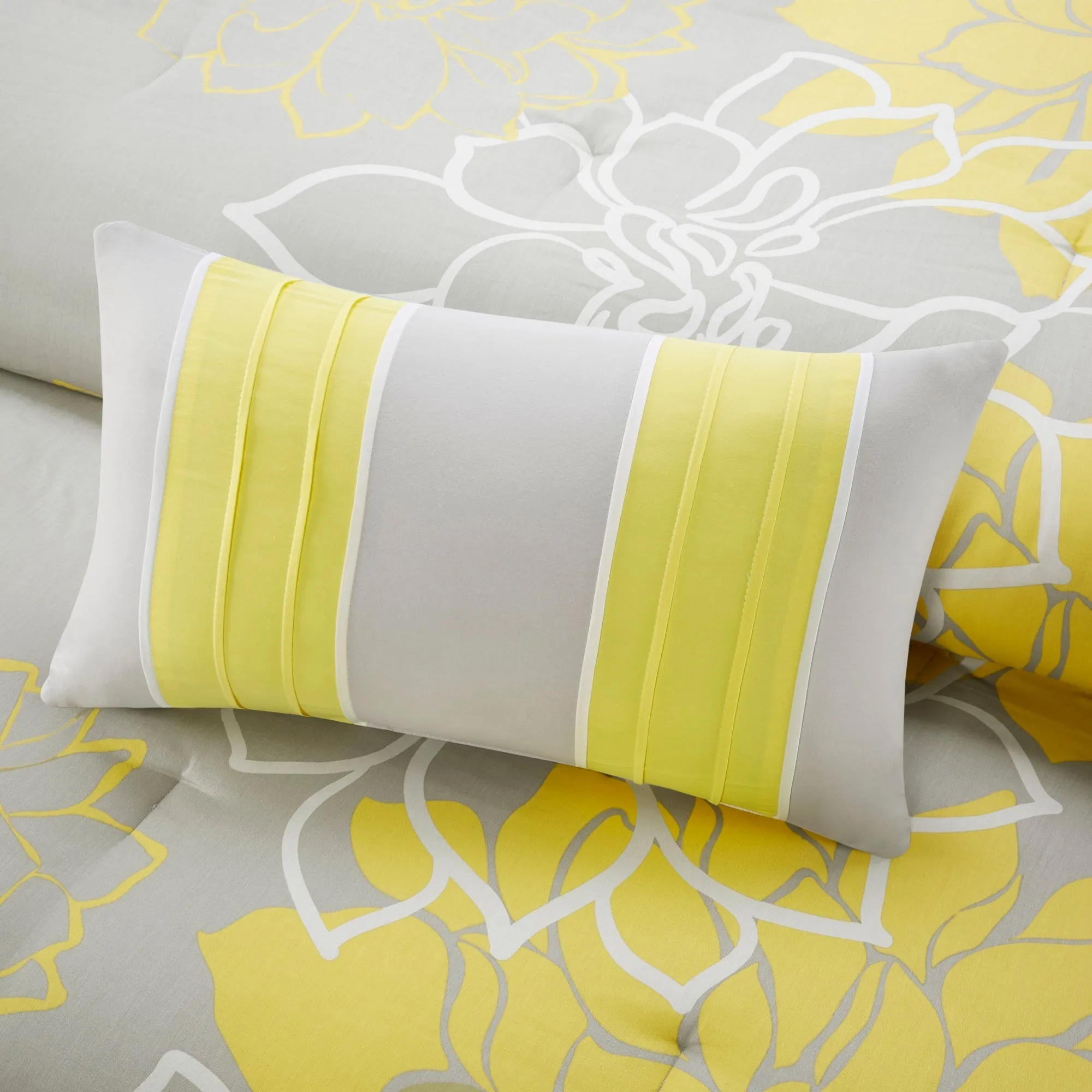 Victoria 6 Piece Duvet Cover Set