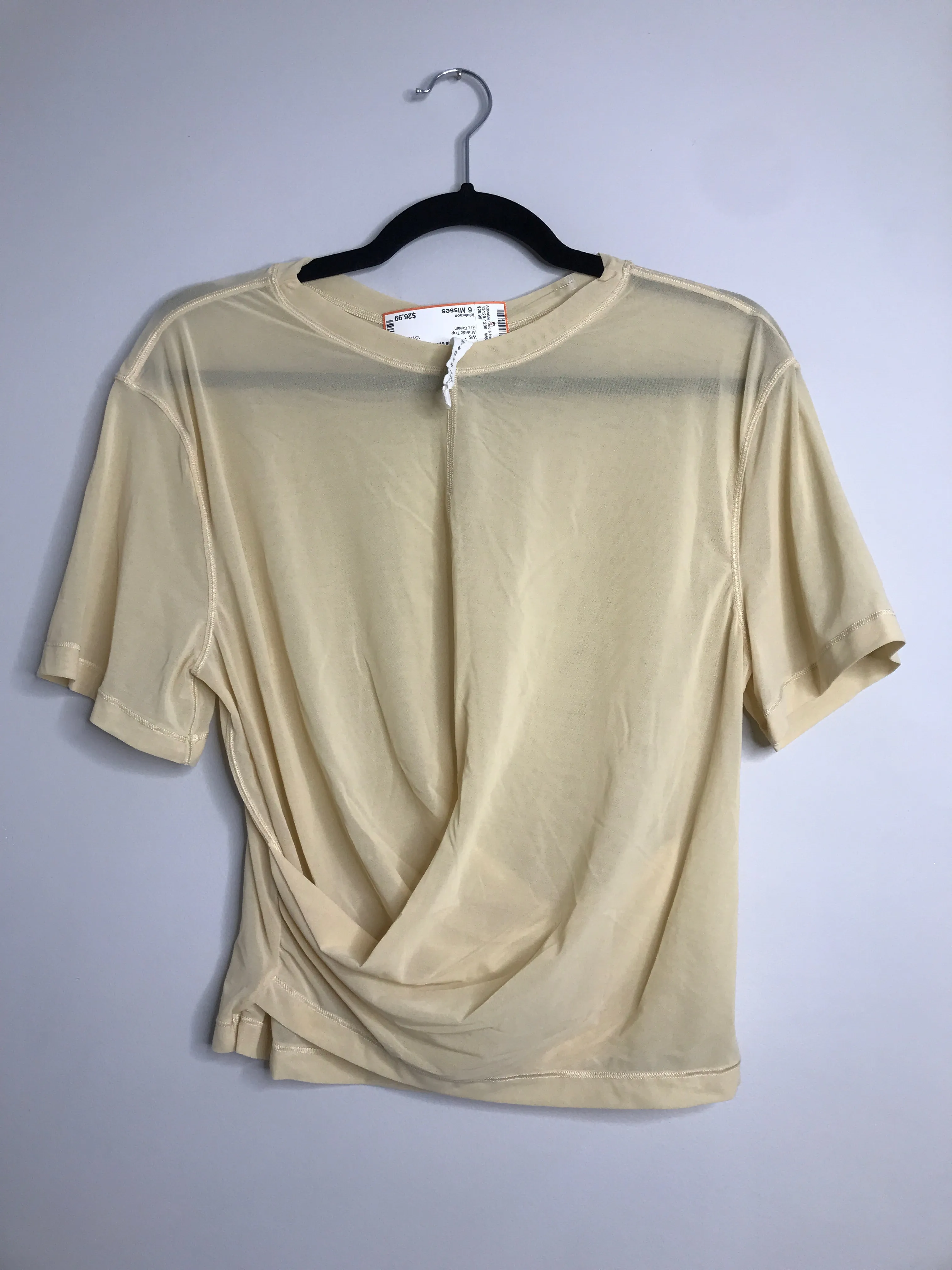 Womens Size 6 Misses Cream lululemon Athletic Top