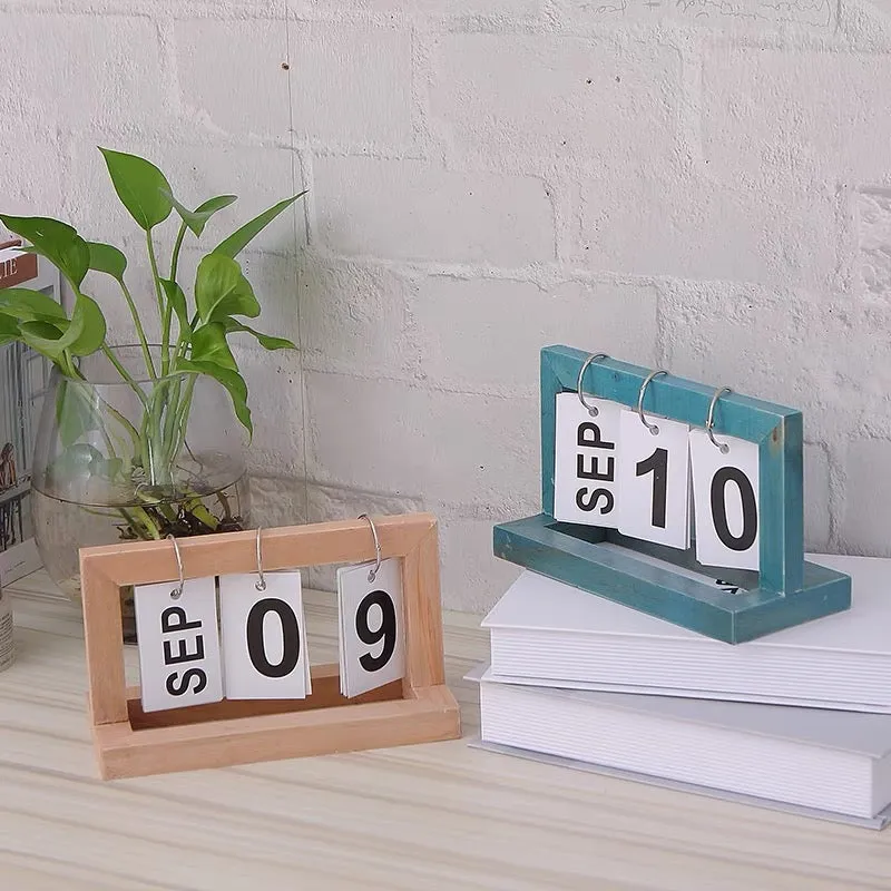 Wooden Vintage Home Desktop Manual Flip Calendar