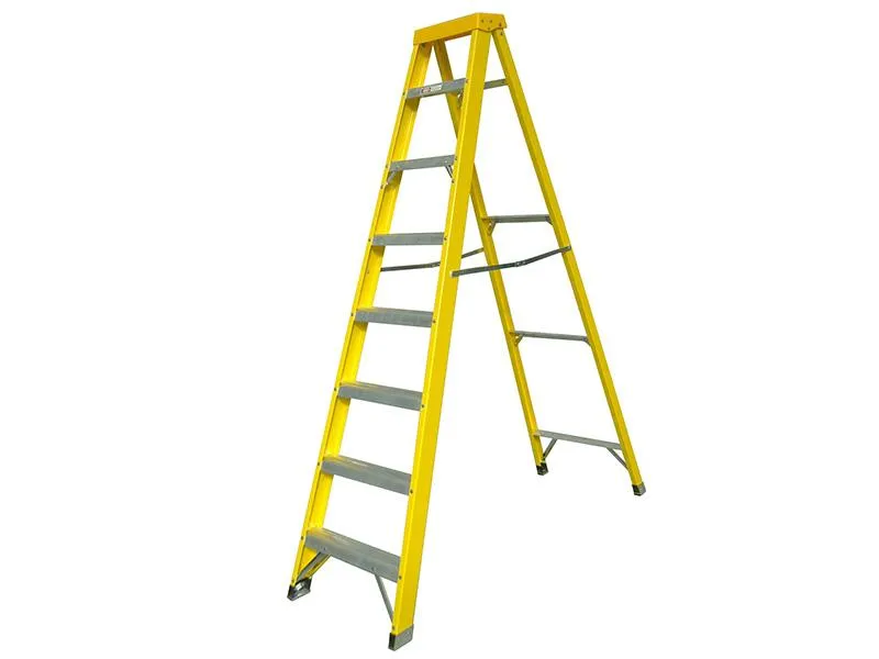 Zarges Fibreglass Swingback Steps Open 2.15M Closed 2.38M 8 Rungs